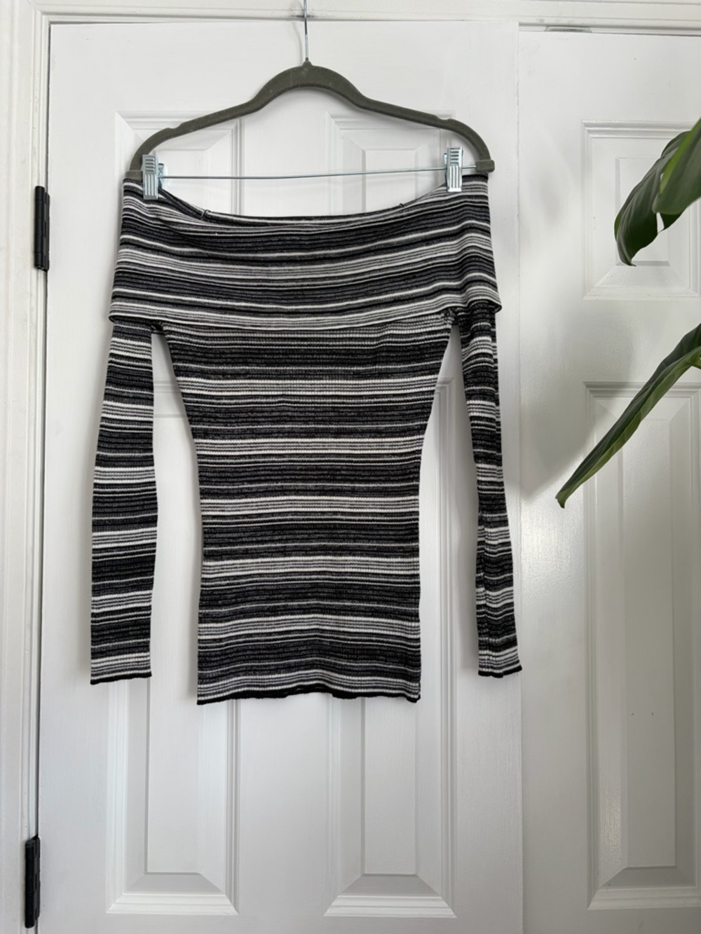 Candie's Black & White Striped Off-Shoulder Top Y2K